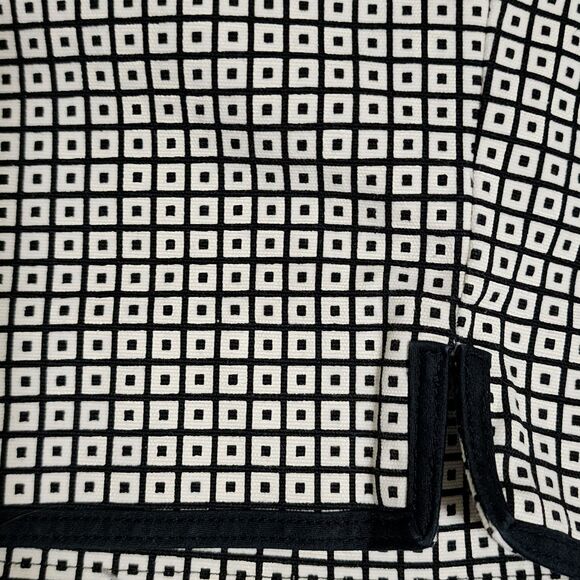 Talbots Womens Cotton-Blend Cropped Pants Black White Geometric Stretch Sz 16/18 - Picture 3 of 8